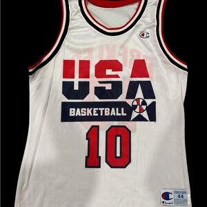 Vintage Champion White USA Basketball Jersey Clyde Drexler number 10 Dream Team